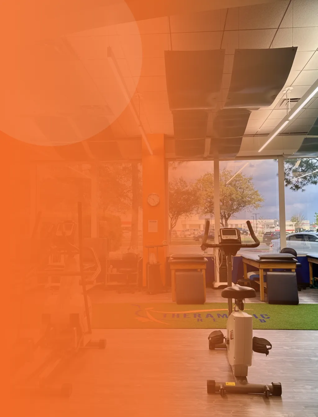 Rehabilitation Clinic: Exercise equipment for pain relief and mobility recovery after work injury